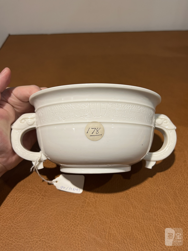 十七世纪 德化饕餮纹双龙耳炉 - 图5